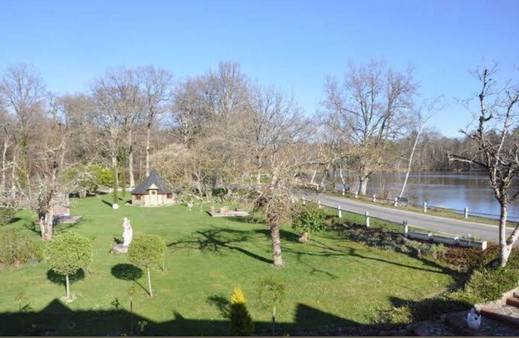 Hotel - Restaurant Le Moulin De Villiers Nouan-le-Fuzelier Eksteriør billede