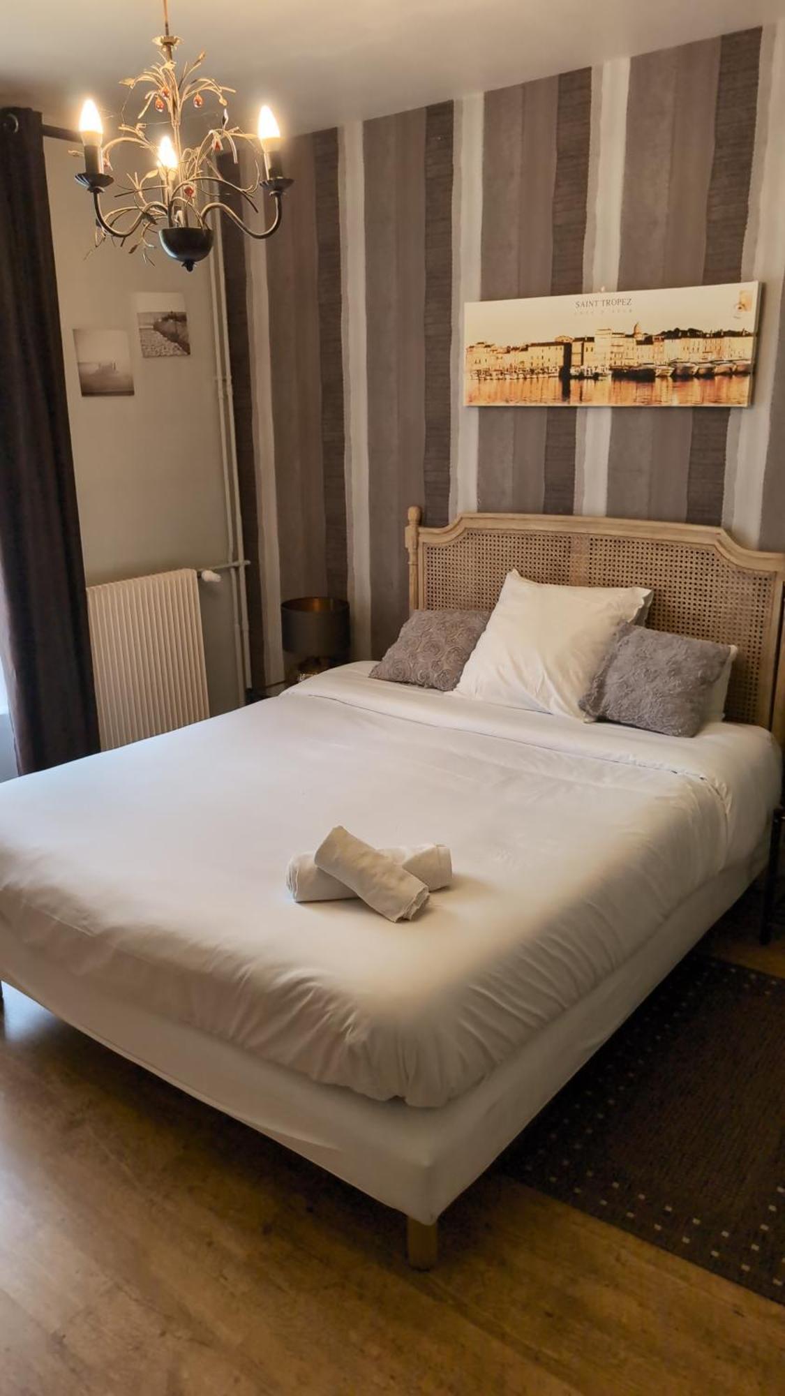 Hotel - Restaurant Le Moulin De Villiers Nouan-le-Fuzelier Eksteriør billede